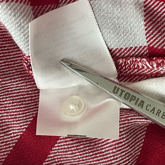 WASHINGTON STATE COUGARS NWT RED AND WHITE BUFFALO CHECK PLAID BLOUSE TOP MEDIUM - Picture 9 of 10